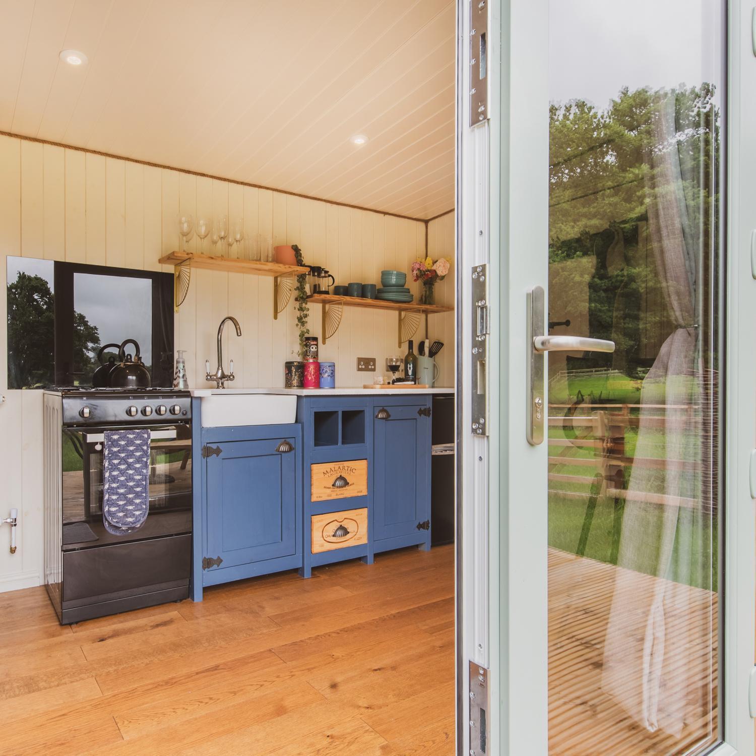 The Hideaway At Hiddenwood Glamping Hotel Corsley ภายนอก รูปภาพ