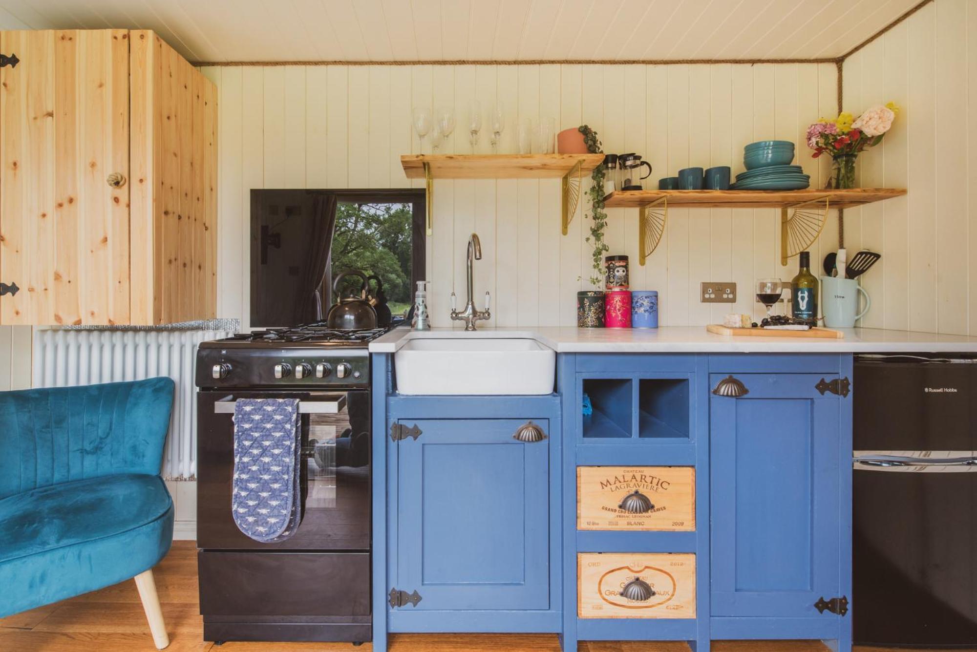 The Hideaway At Hiddenwood Glamping Hotel Corsley ภายนอก รูปภาพ